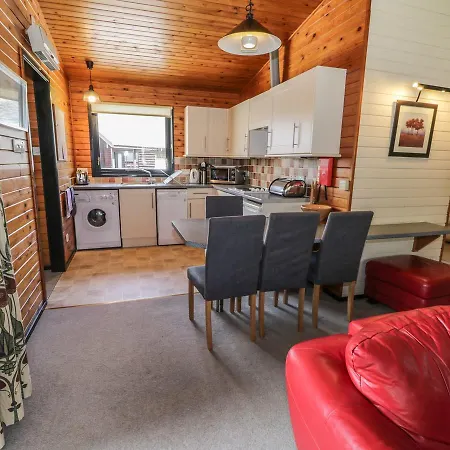 펜션 Yew Lodge, Grange-over-sands