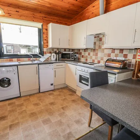 Semesterbostad Yew Lodge, Grange-over-sands